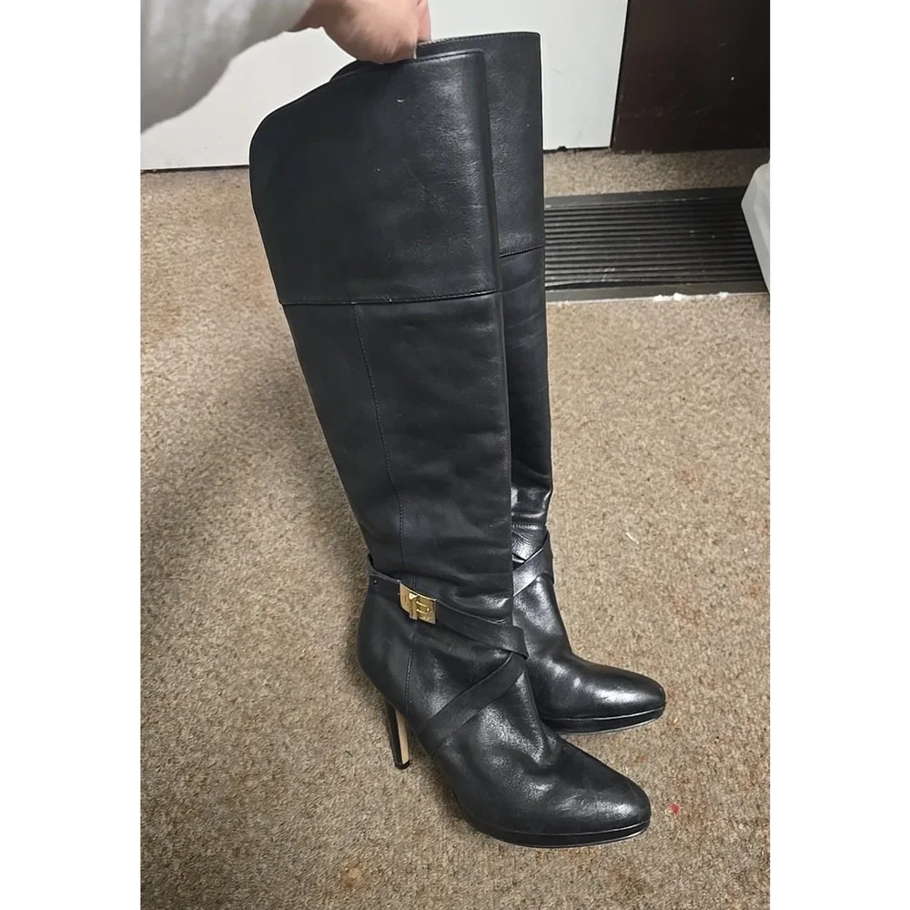 Marc Fisher Tracey 3 Black Leather Side Zip Old Money Heeled Boots Womans Sze 8M